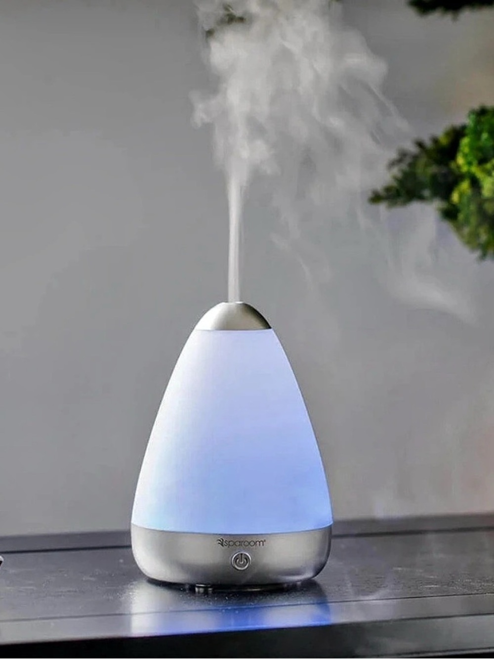 Essential Oil Diffuser in White Like New